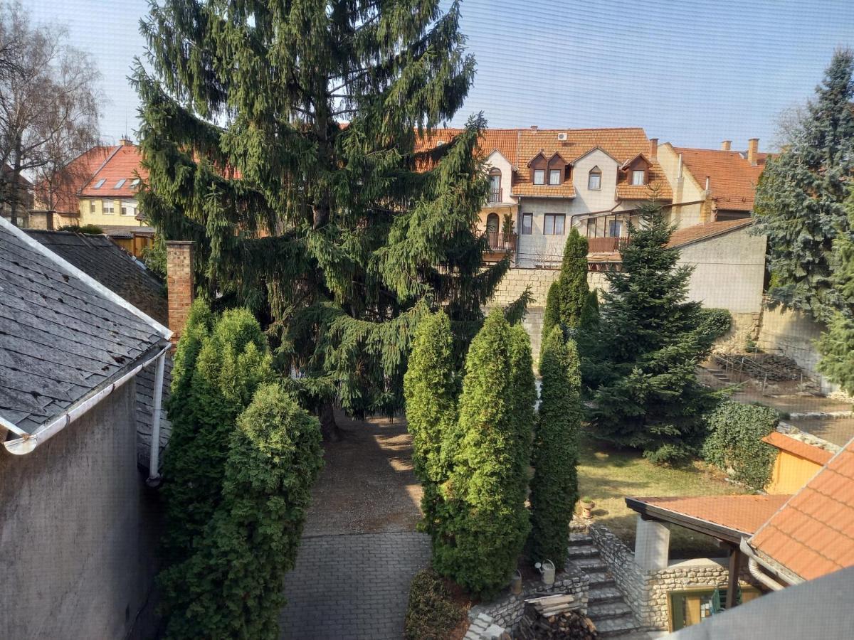Európa Panzió Eger Exterior foto