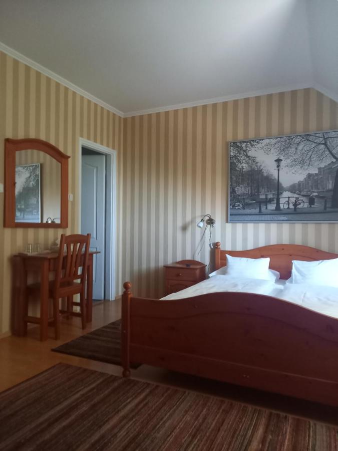 Európa Panzió Eger Exterior foto