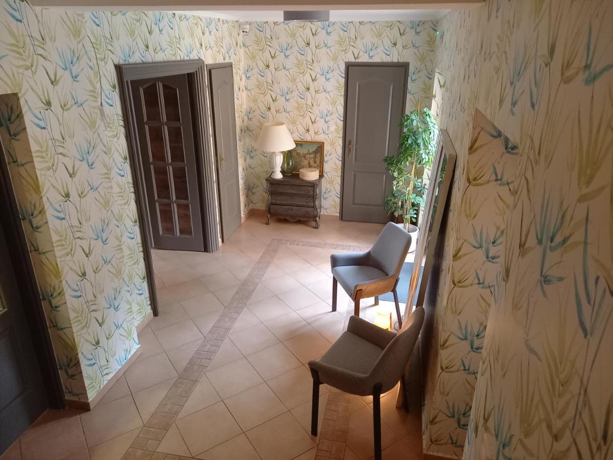 Európa Panzió Eger Exterior foto